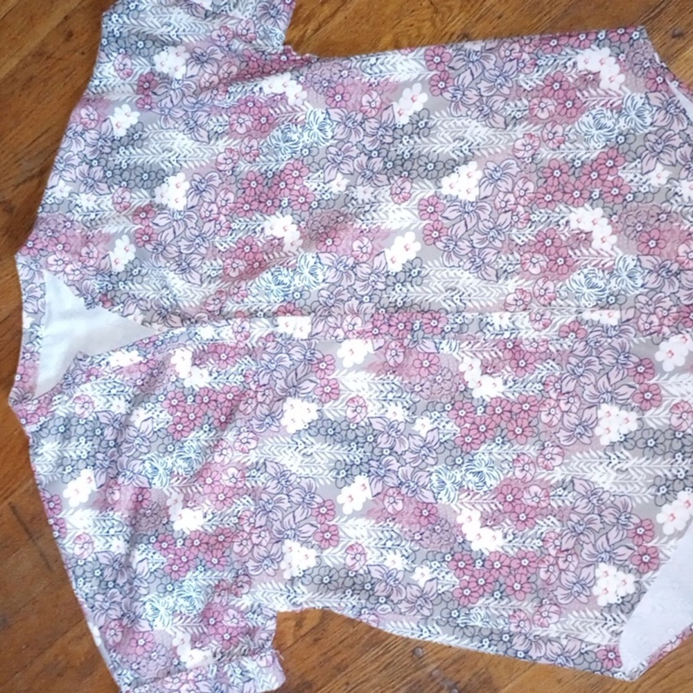 Floral print blouse - size L